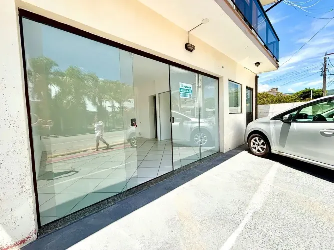 Imóvel para aluguel com 50 metros quadrados em Ambrósio - Garopaba - SC