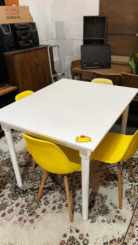 Mesa com 4 cadeiras entrego 
