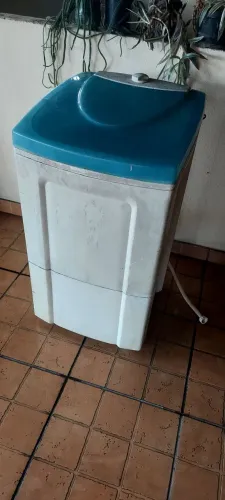 Tanquinho de lavar roupas