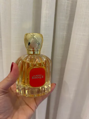 Desapego perfume árabe Baroque La Rouge - Maison Alhamba