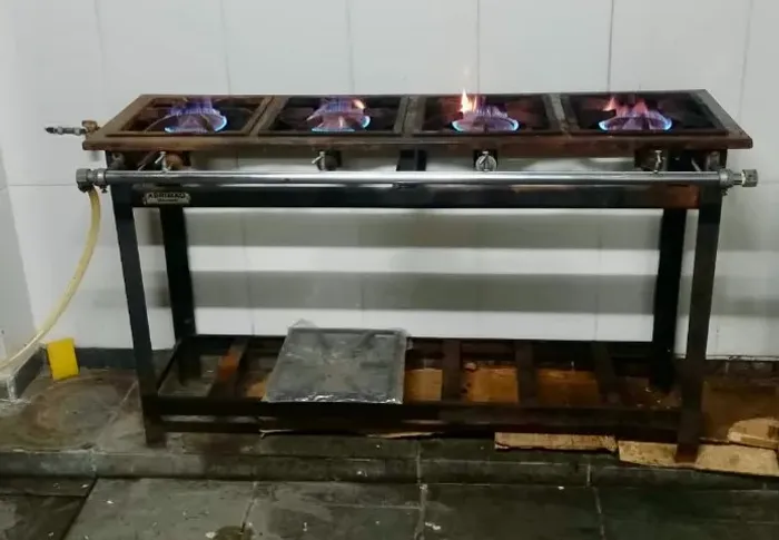 Fogão Industrial 4 Bocas em linha - Abrimaq