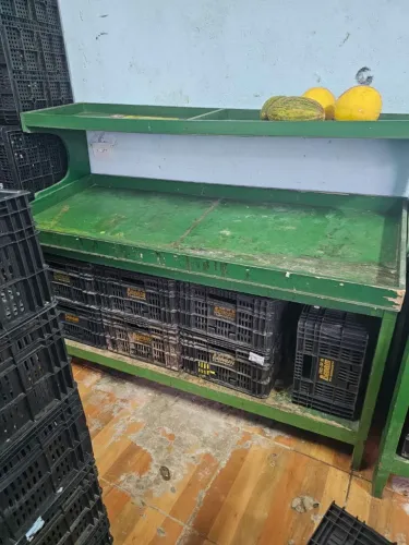 Banca de frutas de madeira 