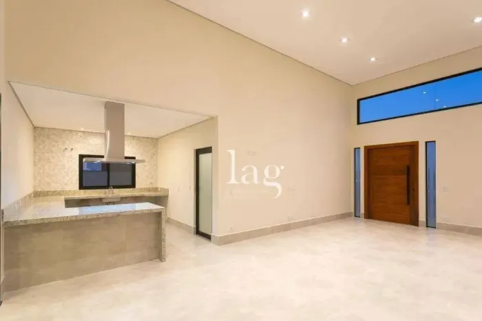 Casa com 3 quartos, 325 m² - Condomínio Village Ipanema - Araçoiaba da Serra/SP