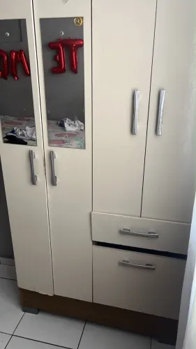 Guarda roupa solteiro