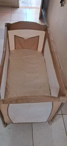 Vende se chiqueirinho/mini berço portátil