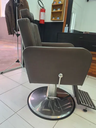 Cadeira para Barbearia/Salão