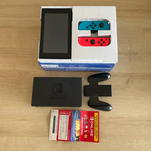 Nintendo Switch + Joy-Con Azul e Vermelho + Dock + Caixa Original