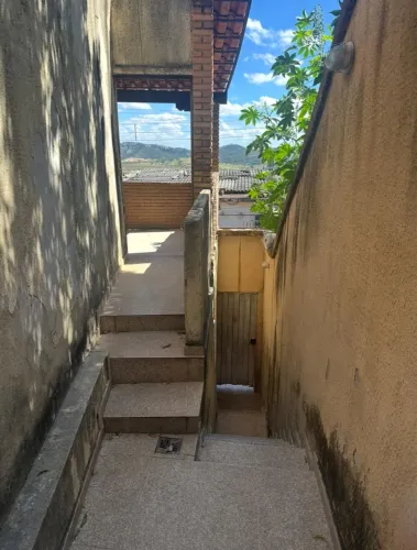 Vendo ou troco casas por sítio ,apartamento ou veículo(s)