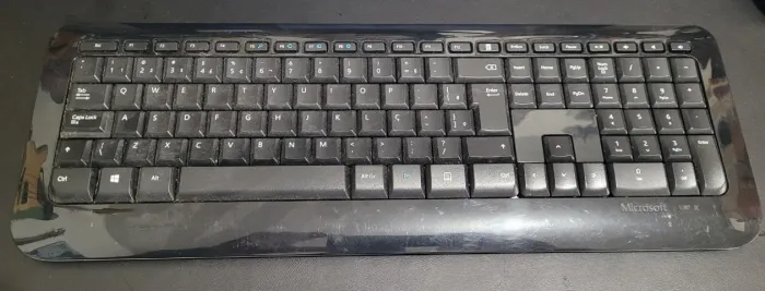 Teclado sem fio - Microsoft Wireless Keyboard 800