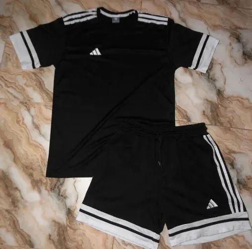 Conjunto adidas símbolo bordado TAM GG