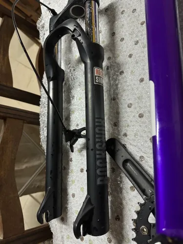 Suspensão Rock Shock Judge