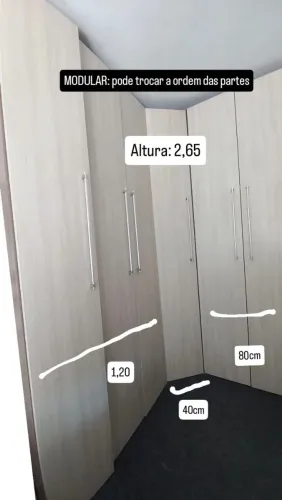 Roupeiro modular amplo