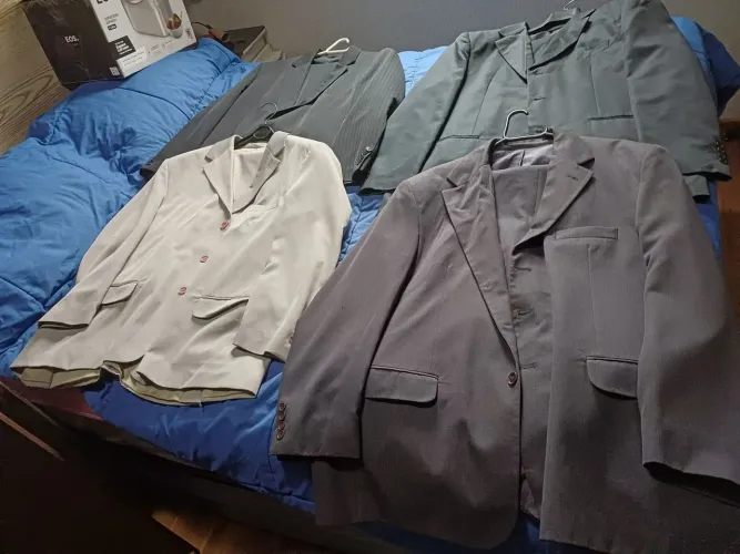 VENDO KIT TERNO E CALÇA 