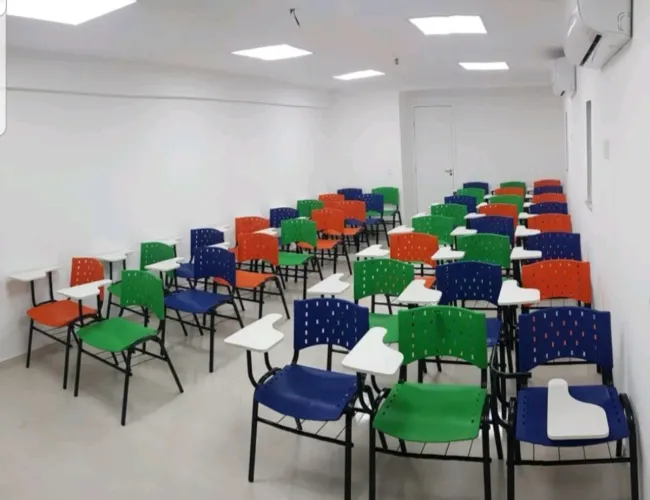 Cadeira Universitária 