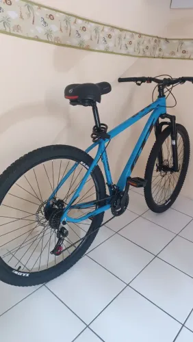 Bicicleta Aro 29 azul nova apenas dois dias usada ótimas condições
