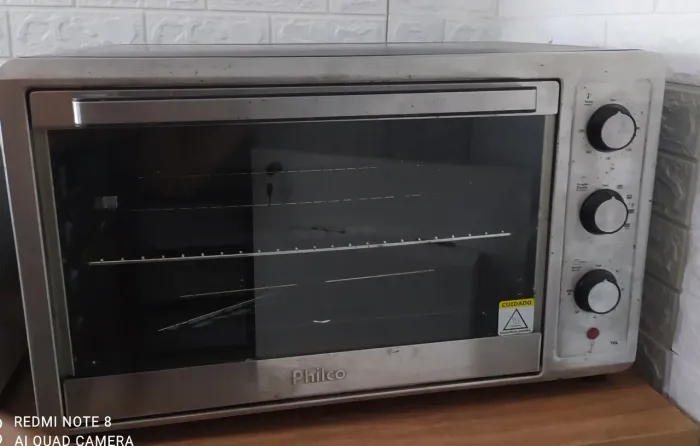 Forno elétrico Philco 70 litros