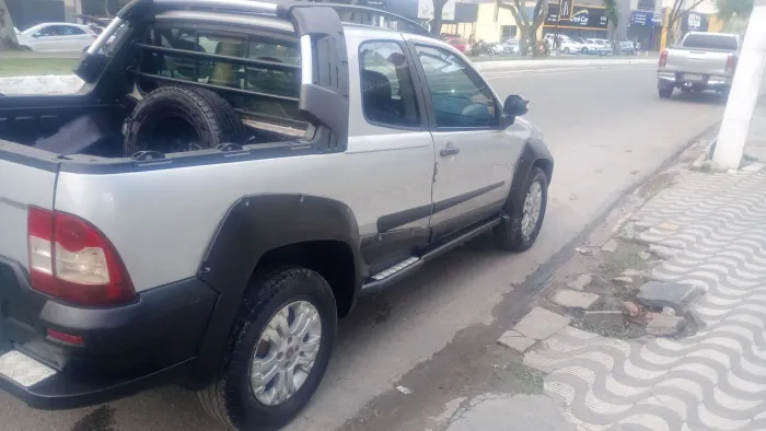Fiat Strada Adventure 1.8/ 1.8 Locker Flex CE 2010