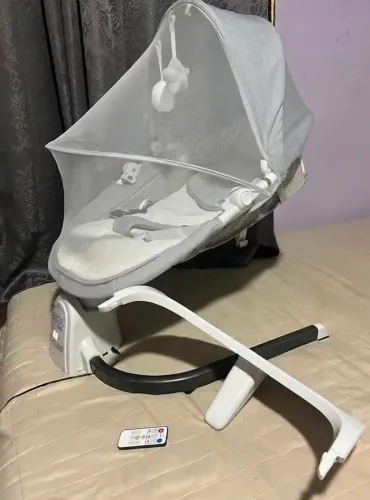 Cadeira de descanso automática MAXI BABY Snug - SEMI-NOVA 