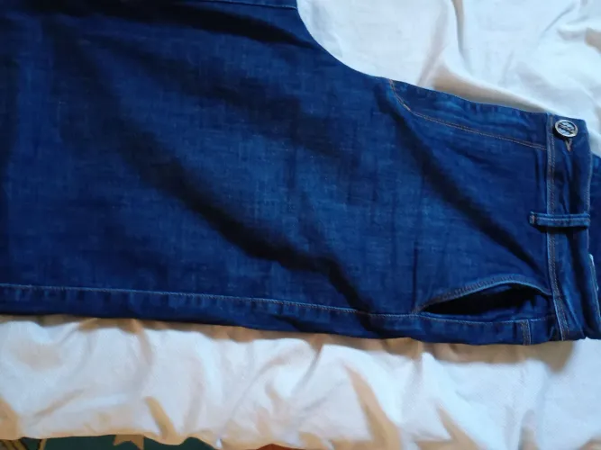 Calça jeans feminina desapego Tam 42 para vender agora usada uma vez