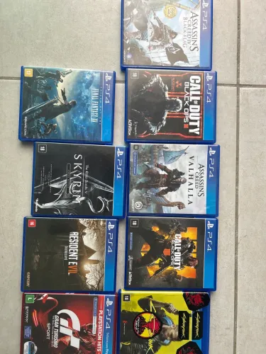 Vendo jogos play 4