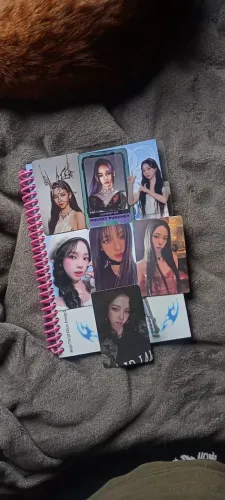 set de 7 photocards oficias da karina do aespa!
