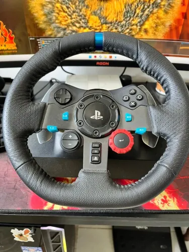 Volante e Pedais Logitech G29 Driving Force