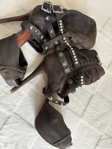 Ankle boots, Arezzo!