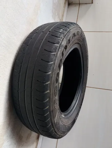 Pneu.