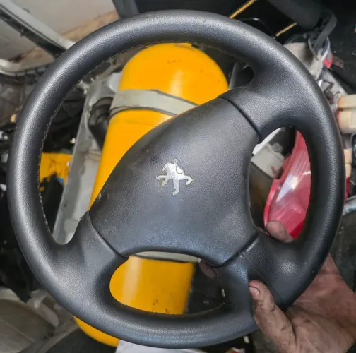VOLANTE NOVINHO PEUGEOT 206 E 207