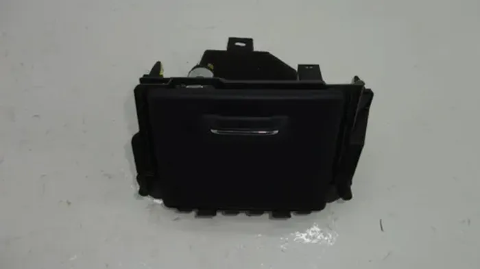 Cinzeiro Painel Central Toyota Corolla 5544002240