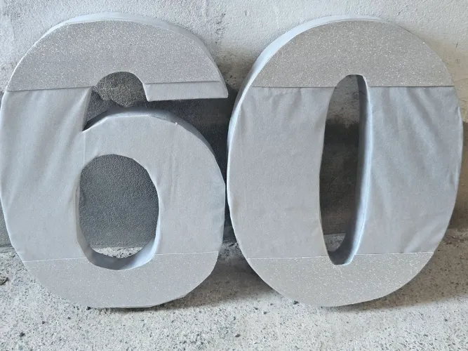 Números de papelão para sua festa
