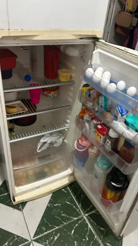 Vendo geladeira D?Gelo