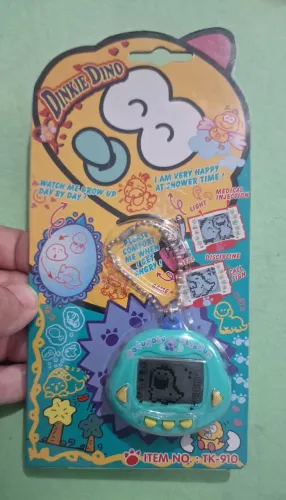 Tamagotchi Dinkie Dino anos 90 