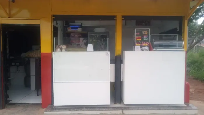 Vendo  tralher fixo banca lanchonete 