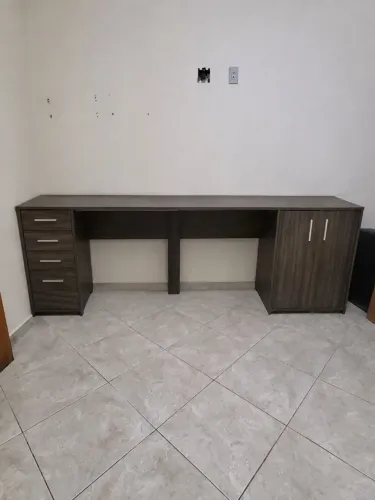 Mesa de escritório 2,45comp e 45cm de larg