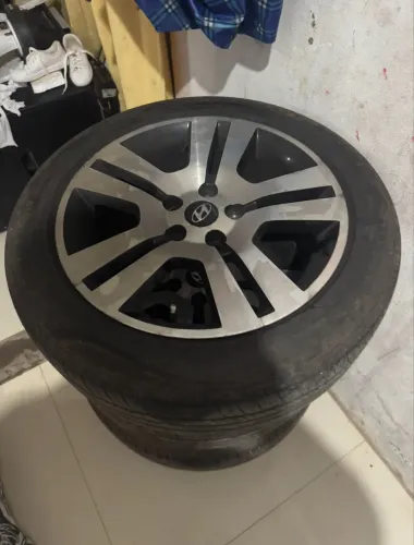 Vendo rodas aro 17 no precinho baixei pra vender de 1700 por 1500