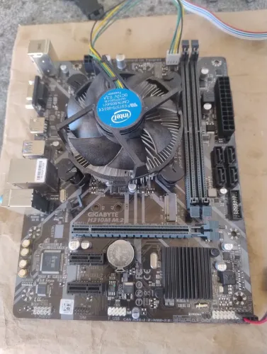 Placa mãe gigabyte