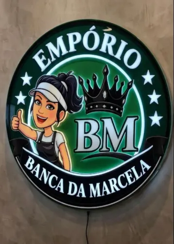 Letreiro luminoso, fachada em ACM