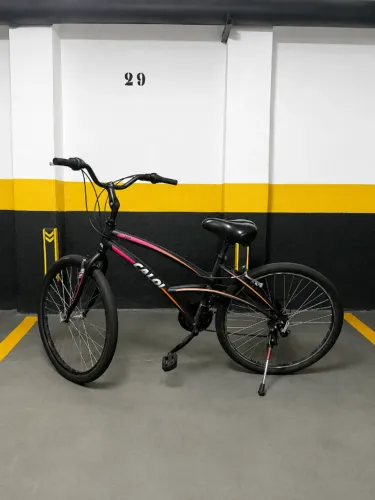 Bicicleta Caloi 300 Feminina Aro 26 com suporte de apoio