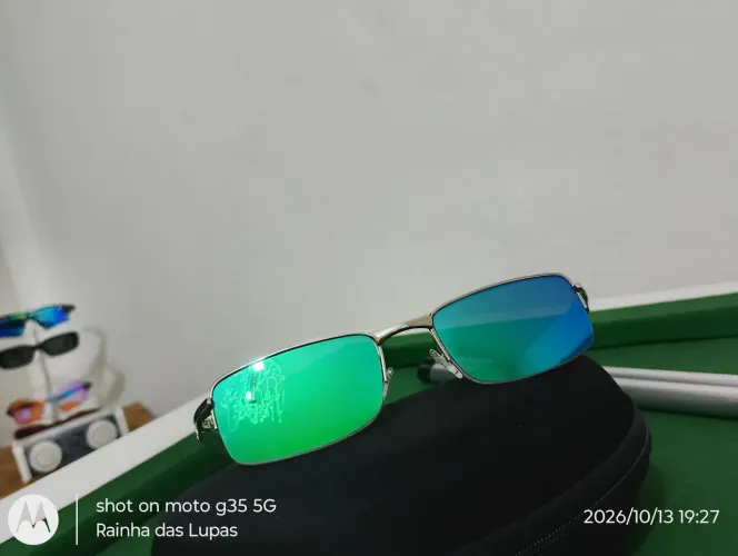 Óculos vilão da Oakley 