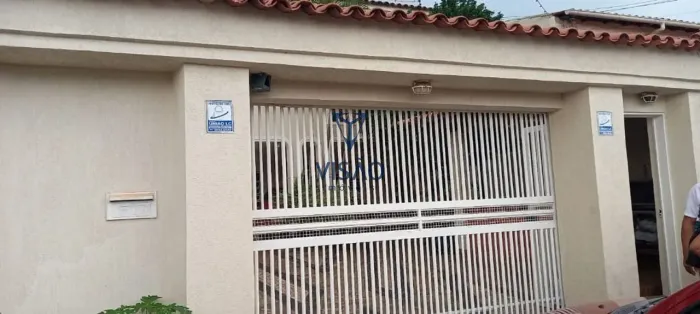 Taguatinga Norte, Sobrado com 5 dormitórios à venda
