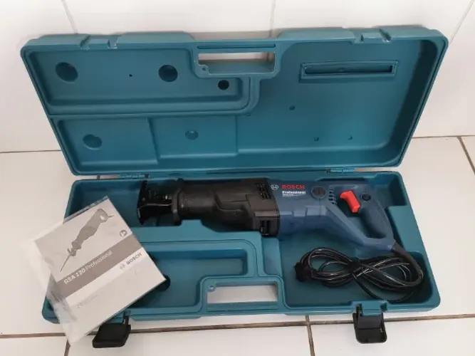 Serra Sabre Elétrica 1200w Bosch Profissional Gsa 120