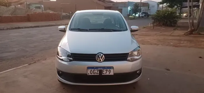 Volkswagen Fox 1.0 MI Total Flex 8V 5P 2013