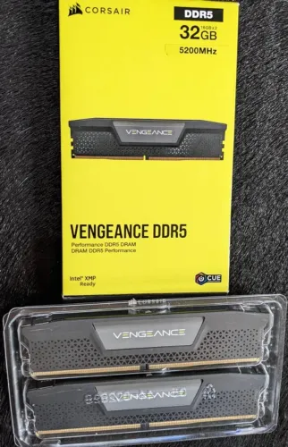 Memória RAM DDR5 32GB Corsair Vengeance 5600MHz CL36