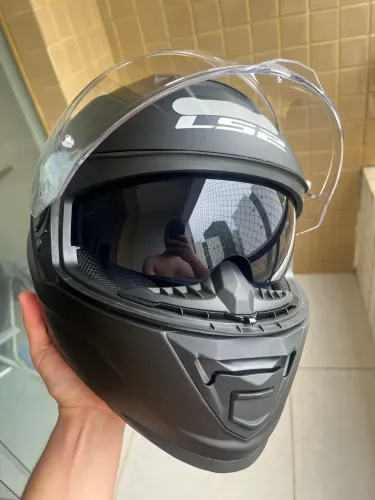 Capacete LS2 Storm Estado de Novo