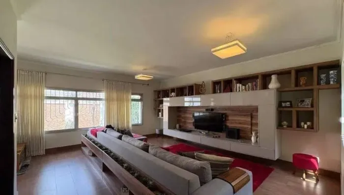 Casa à venda em Jardim, Santo André  3 quartos, 1 suíte, piscina e quintal