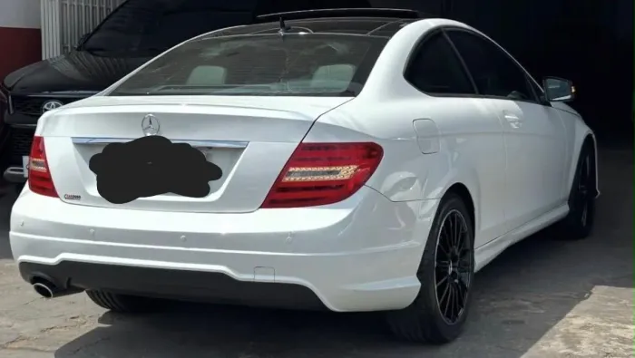 Mercedes-Benz C-180 CGI Coupe Sport 1.6 TB 16V Aut. 2014