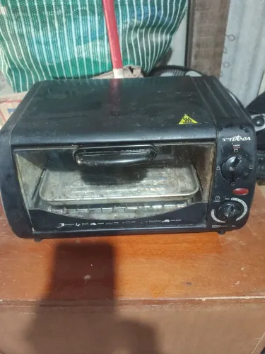 FORNO elétrico BRITÂNIA 10 litros USADO