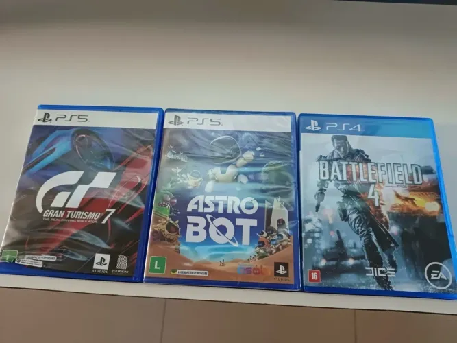 2jogos ps5 1 jogo ps4