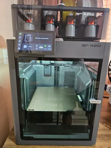 Bambu Lab X2D + AMS 2 Pro | 2 Bicos de 0.4mm | 4 Meses de Uso com Nota Fiscal